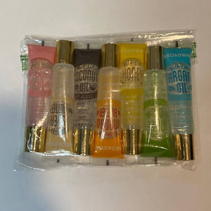 New Broadway Lip Gloss Lip Oil 7 Piece Set